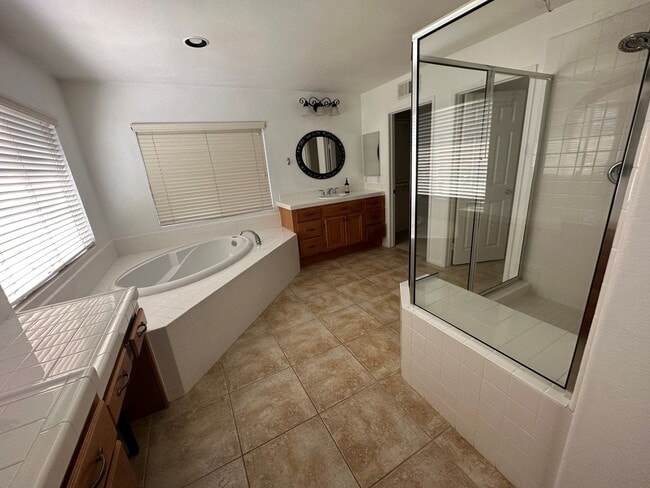 Building Photo - Stunning La Costa Valley Furnished Home