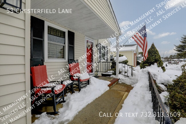 Building Photo - 53 Chesterfield Ln