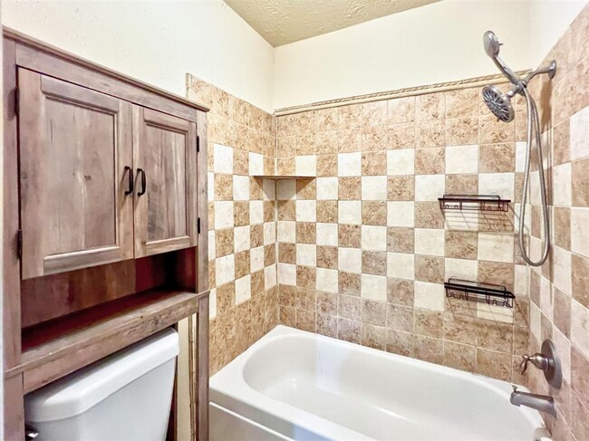 Building Photo - 3518 Almondwood Dr