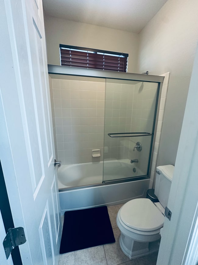 Building Photo - 2296 Star Lilly St