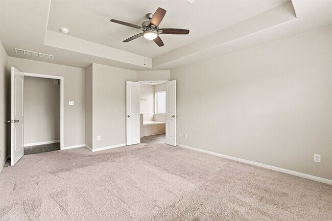 Building Photo - 5323 Brooklyn Rose Dr