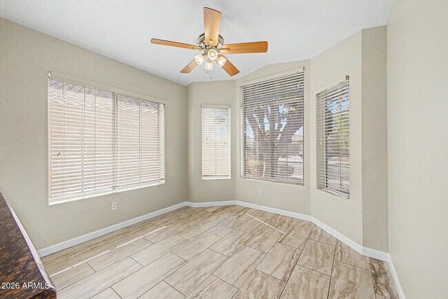 Building Photo - 558 W Bluefield Ave