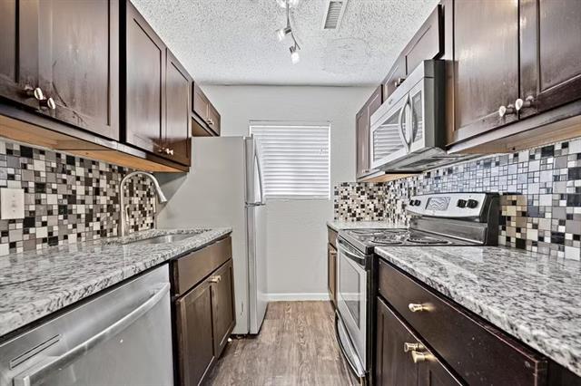 Primary Photo - 5414 Reiger Ave