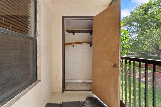 Building Photo - 4201 W McNab Rd