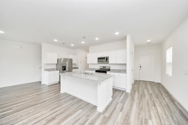 Building Photo - 10302 Florance Spring Dr