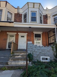 Building Photo - Gorgeous Home - Carroll Park