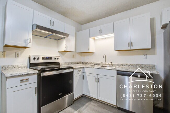 Building Photo - 6280 Lucille Dr