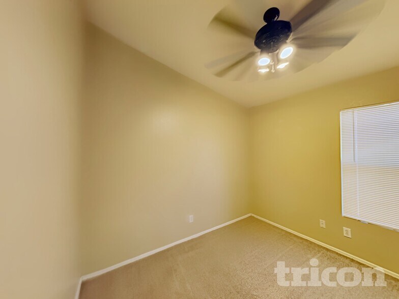 Building Photo - 3021 S Woodruff