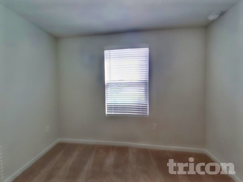 Building Photo - 14918 Macadamia Ln