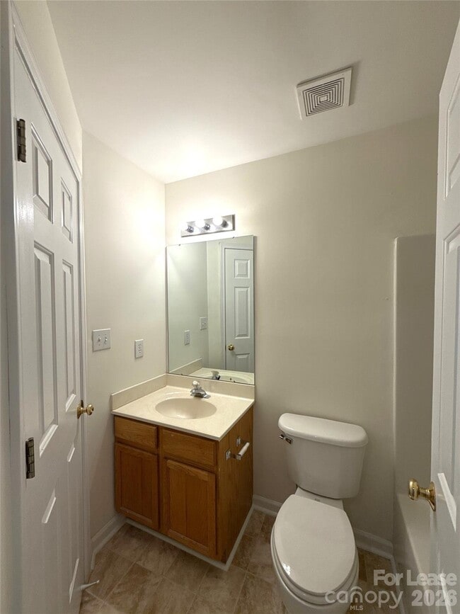 Building Photo - 3038 Uxbridge Woods Ct