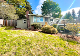 Building Photo - Spacious Home with Stunning Territorial Vi...