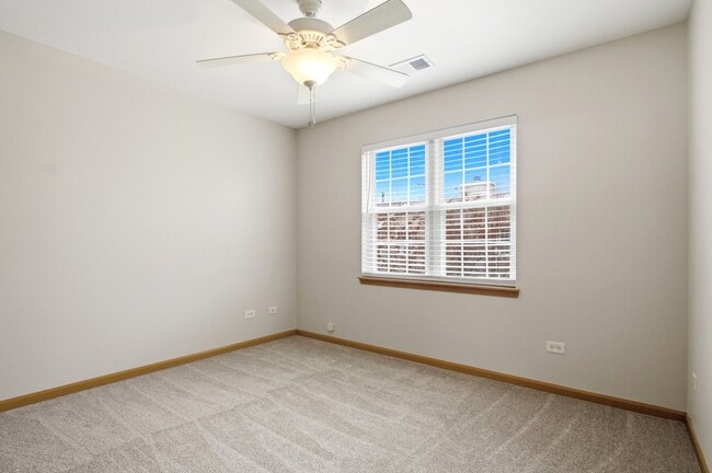 Building Photo - 3864 Pathfinder Ln