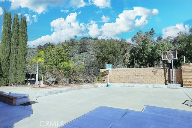 Building Photo - 1653 Honors Cir