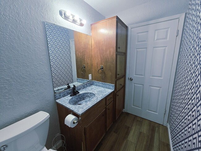 Building Photo - 3149 Crest Colony Ln