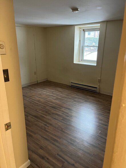 Building Photo - 6340 New St