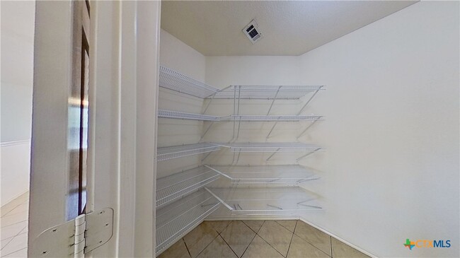 Building Photo - 1119 Whitley Dr