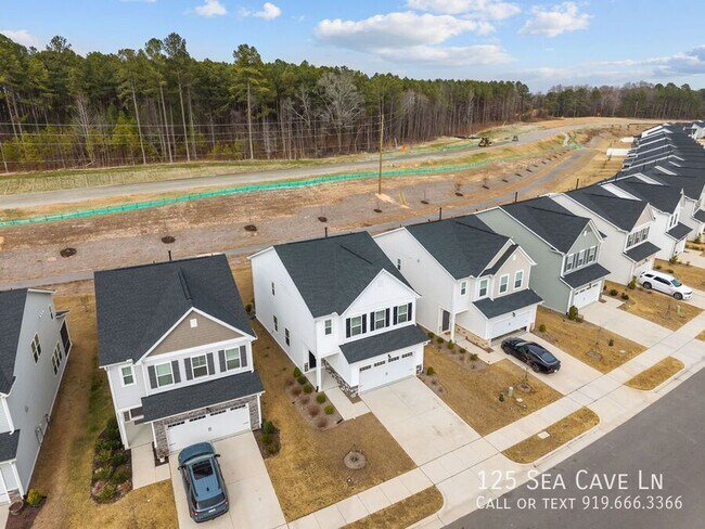 Building Photo - 125 Sea Cave Ln