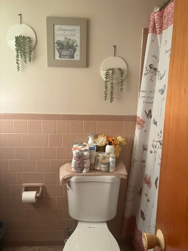 Building Photo - Oakland Square Apartments, Hampton