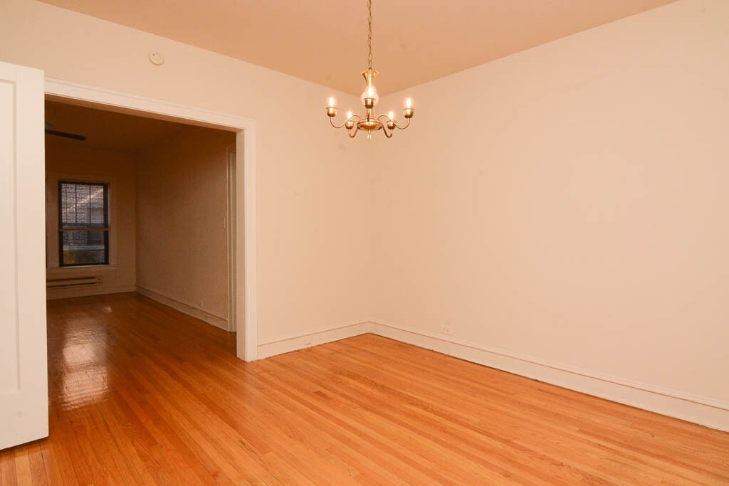 Building Photo - 1312 Oak Ave