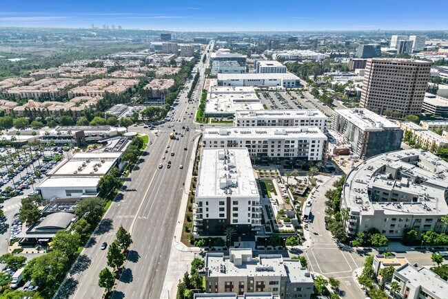 Building Photo - 4507 Rivington