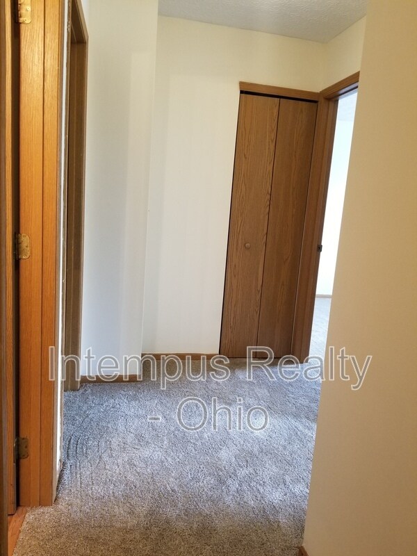 Building Photo - 5903 Brookmont Dr