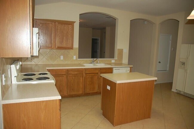 Building Photo - 222 Mossy Rock Dr