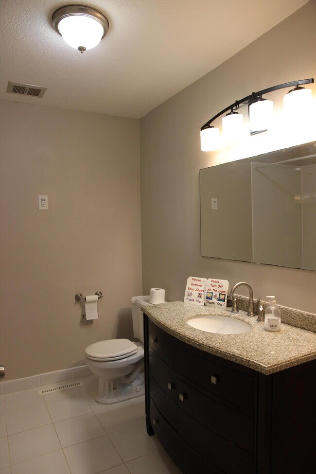 Building Photo - 4259 Packard St