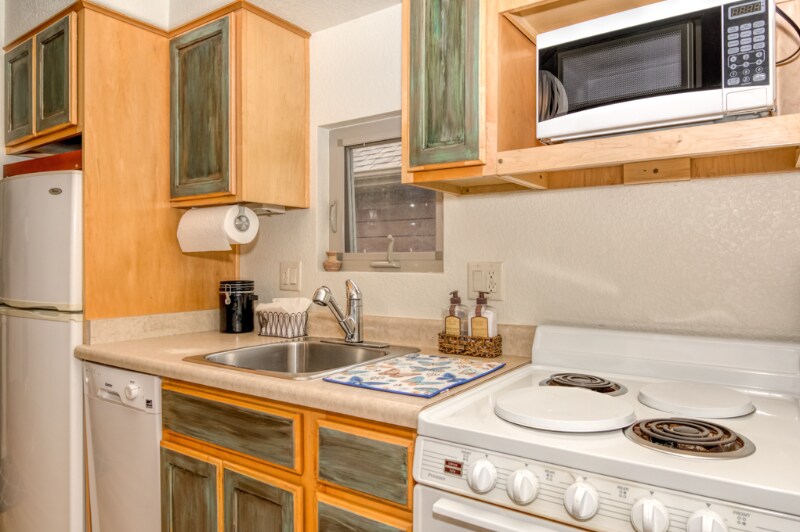 Building Photo - 1804 W Cucharras St