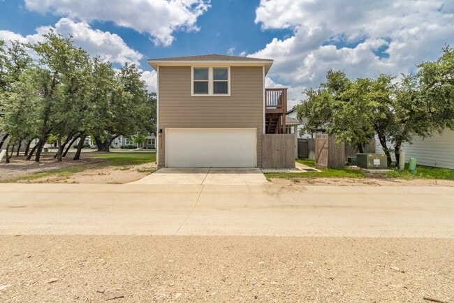 Building Photo - 1925 Cypress Gate Dr