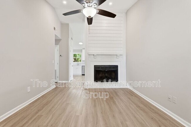 Building Photo - 5230-B Scarsdale Drive