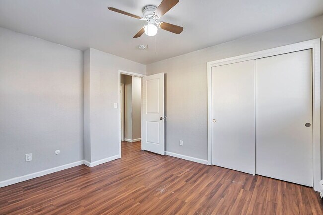 Building Photo - 5339 S Elati St