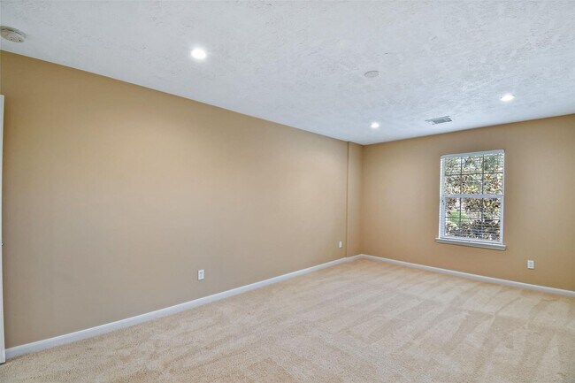 Building Photo - Beautifully Updated Home in Sugar Land’s S...
