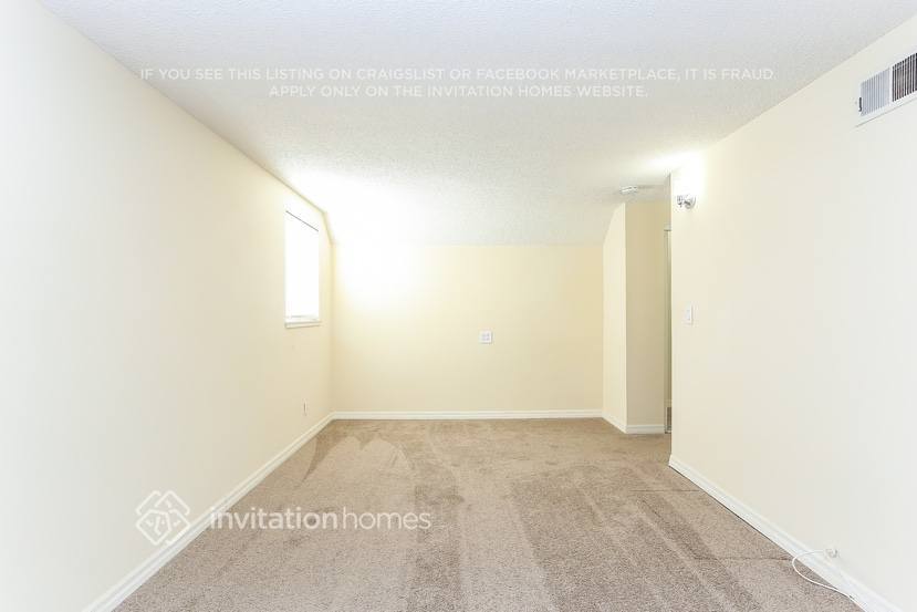 Building Photo - 5255 Ensley Ct