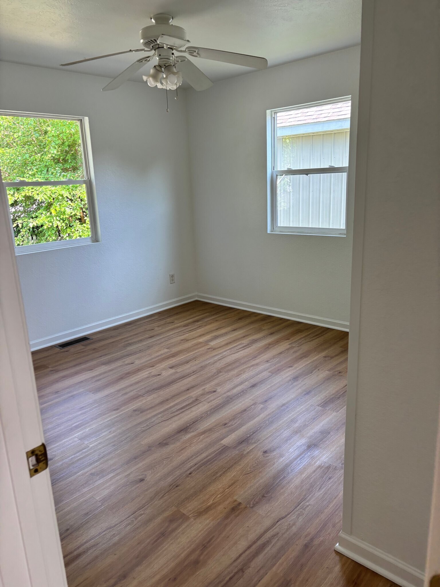 Building Photo - 34 EMS T14 Ln
