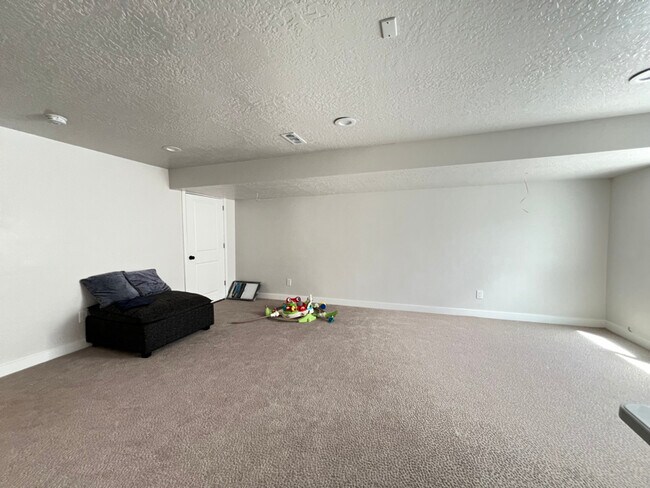Building Photo - 3729 Soft Whisper Wy