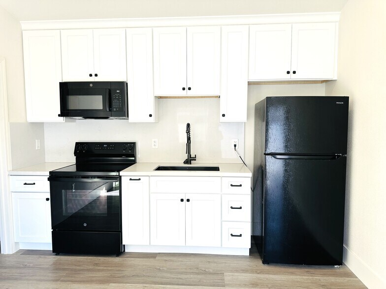 Brand-new Appliances - 4239 Mt Everest Blvd