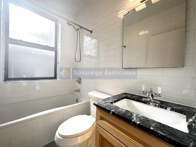 Building Photo - 611 W 137th St