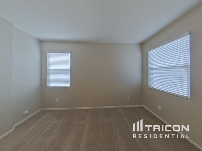 Building Photo - 17030 N Rosemont St