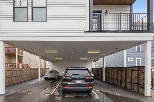 Building Photo - 68 Armandine St