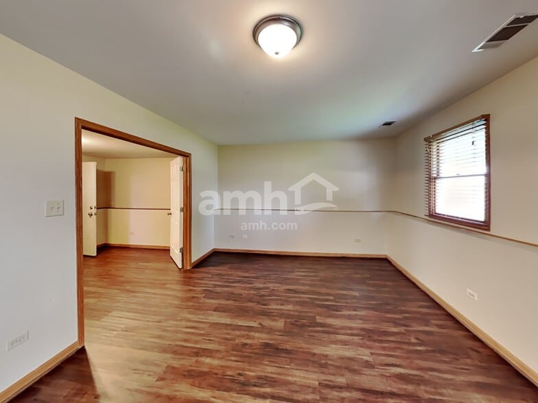 Building Photo - 6917 Monmouth Dr
