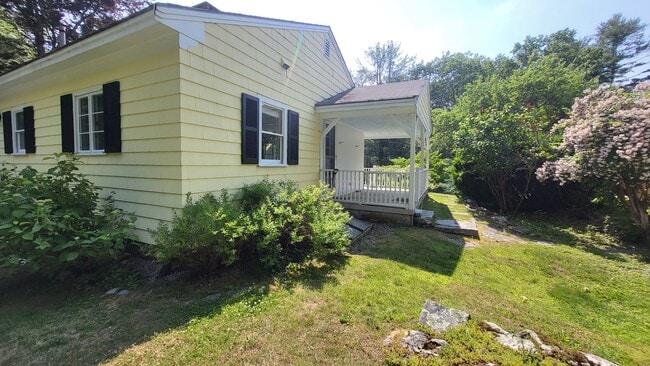 Building Photo - 32 S Main St