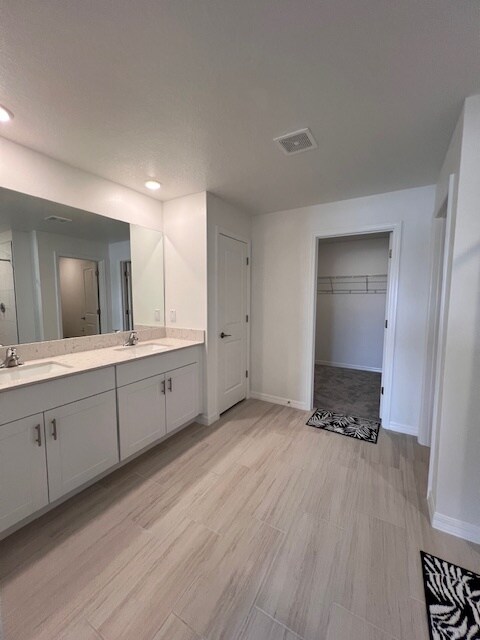 Building Photo - 11312 Linden Depot Rd