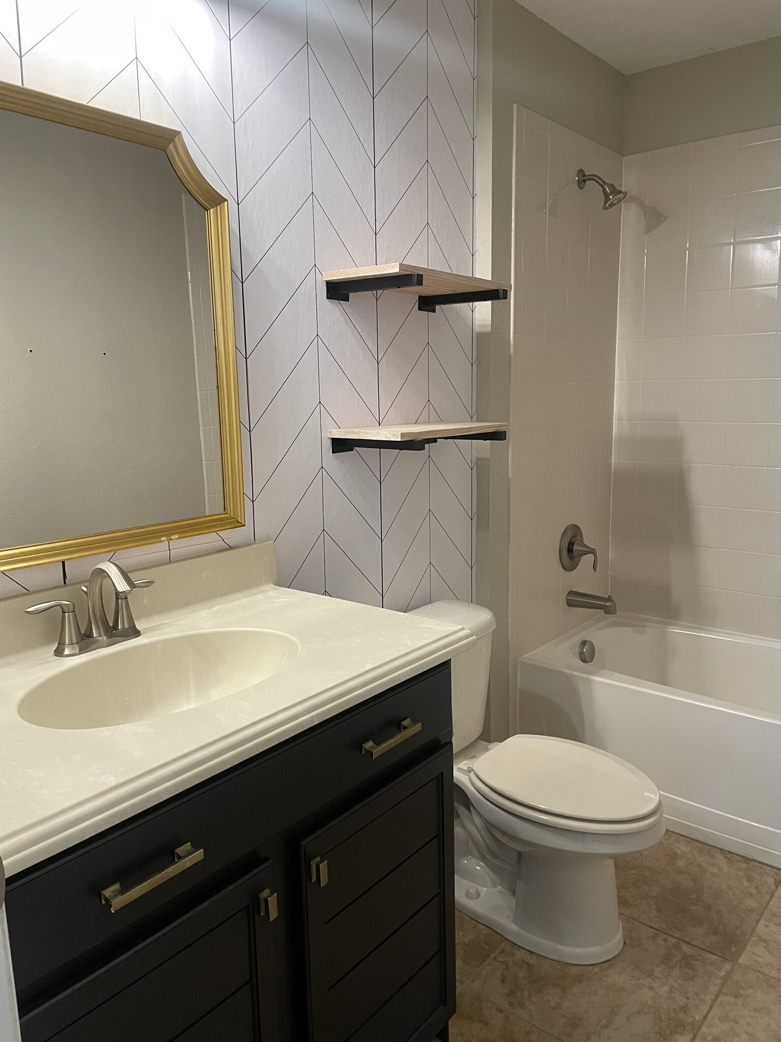 Building Photo - 2293 Victoria Dr