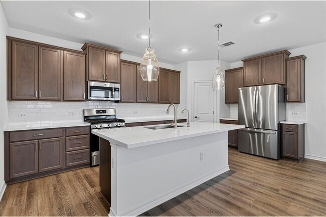 Building Photo - 2911 St Regis Dr