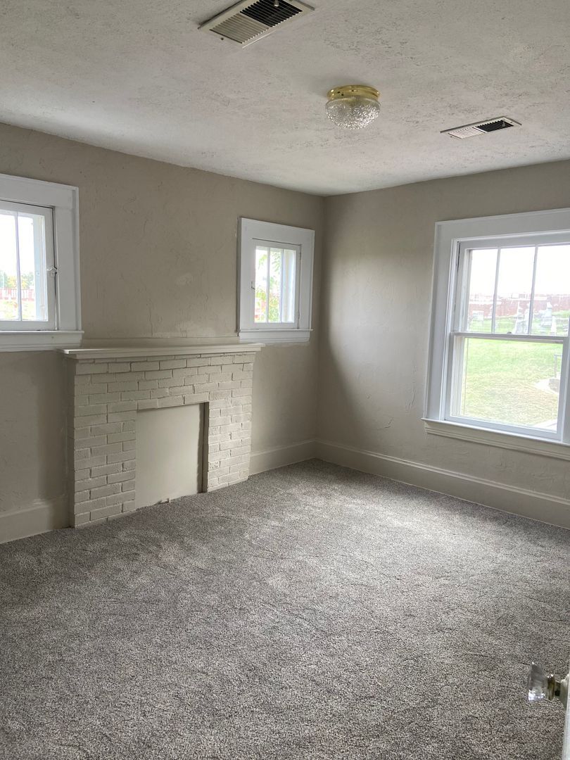 Building Photo - 1917 Market St