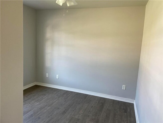 Building Photo - 279 Graystone Cir