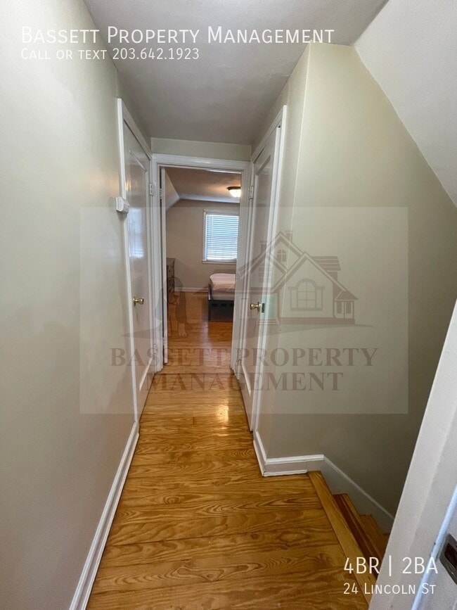 Building Photo - 24 Lincoln St