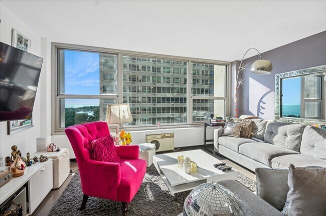 Building Photo - 3600 N Lake Shore Dr