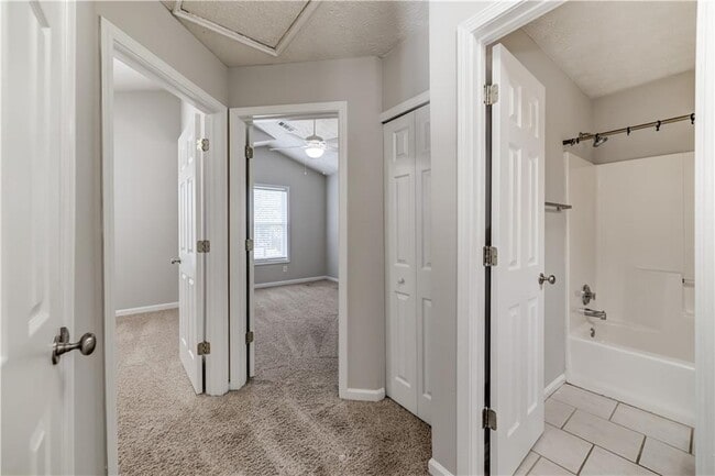 Building Photo - 3171 Avensong Village Cir