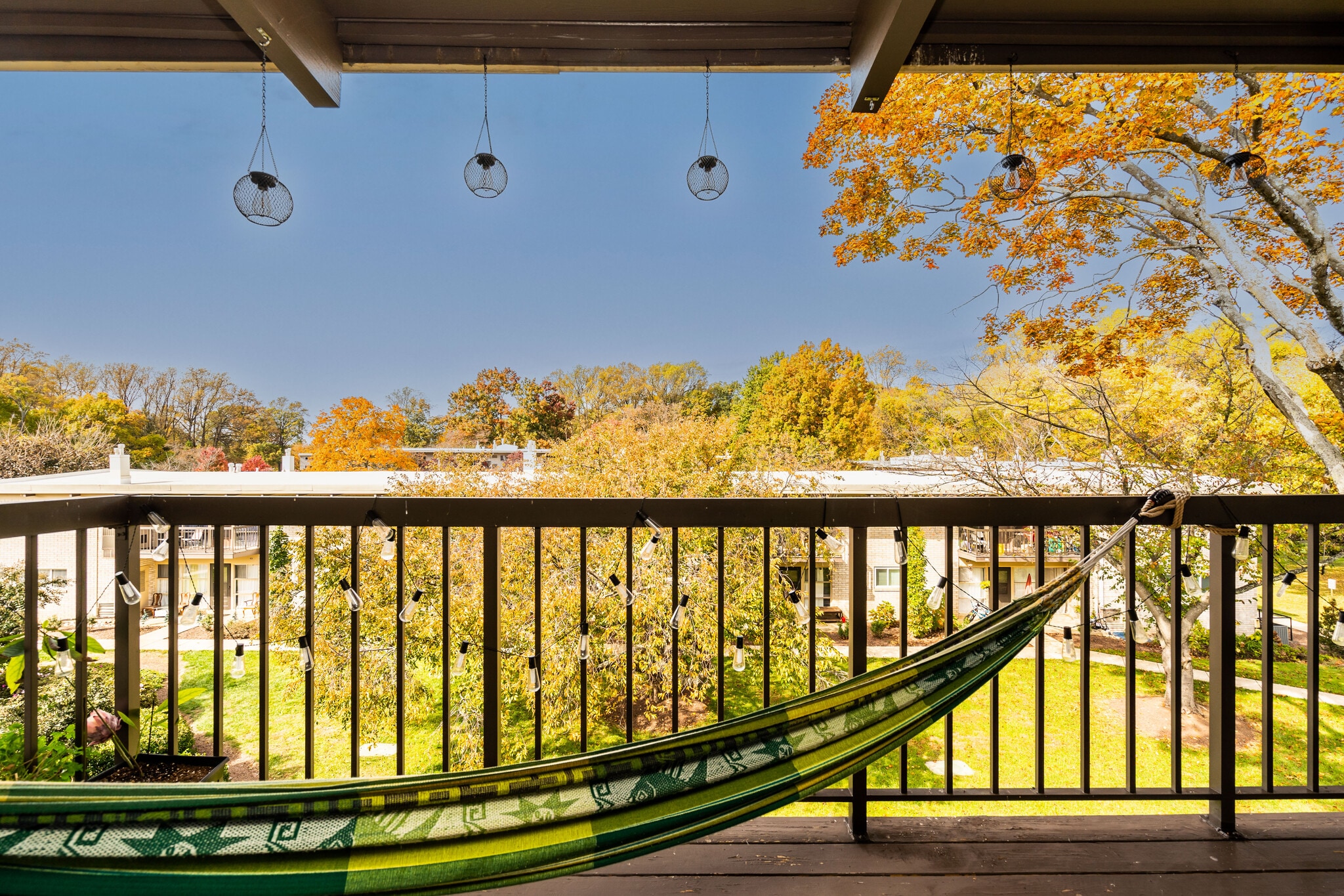 Building Photo - 4965 Americana Dr